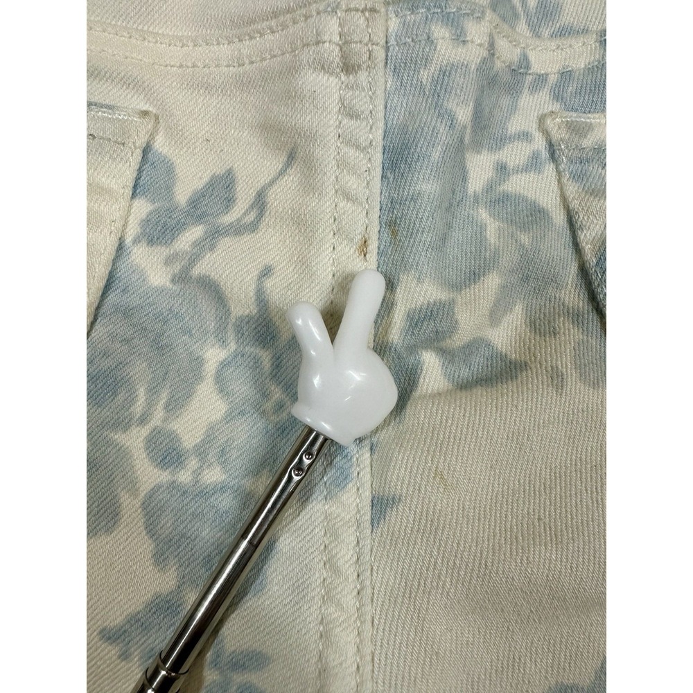 American Eagle Stretch Shorts Womens 0 White Blue Floral Denim Raw Hem Y2K - Picture 9 of 9